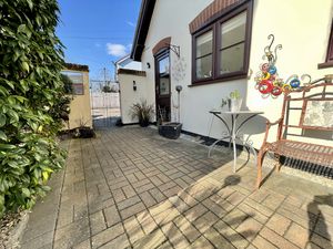 Photo 2- click for photo gallery